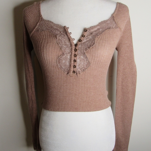 Free People Tops - FREE PEOPLE Mocha Brown Ribbed Midriff Henley XS